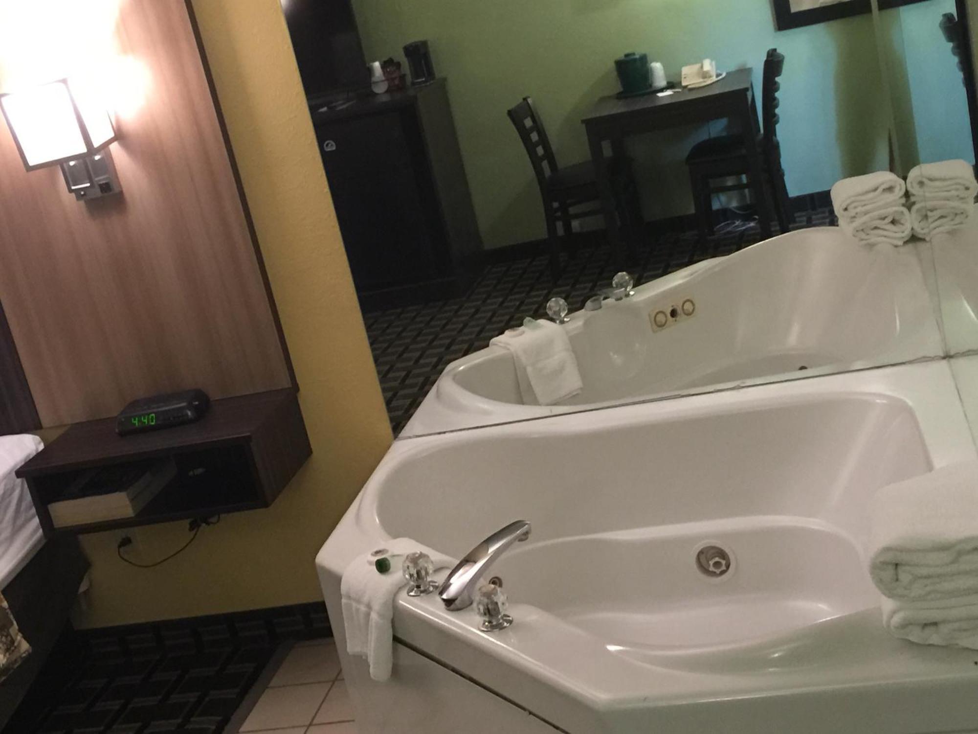 University Manor Inn Buffalo Zimmer foto